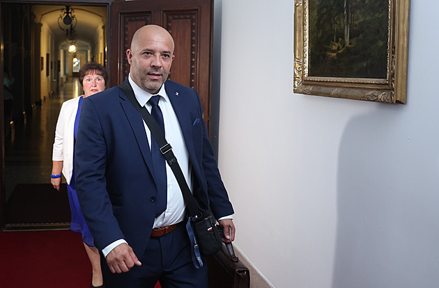 Připravíme s vládou společně změny úsporného balíčku, oznámil odborář