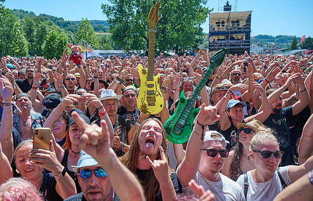 Větší hlavní stage i mlžná stěna kvůli vedru. Do Vizovic míří až 20 tisíc lidí