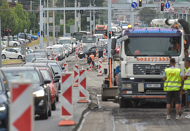 Konečně úleva. Zlínem se dá projet bez omezení, komplikace ale opět přijdou