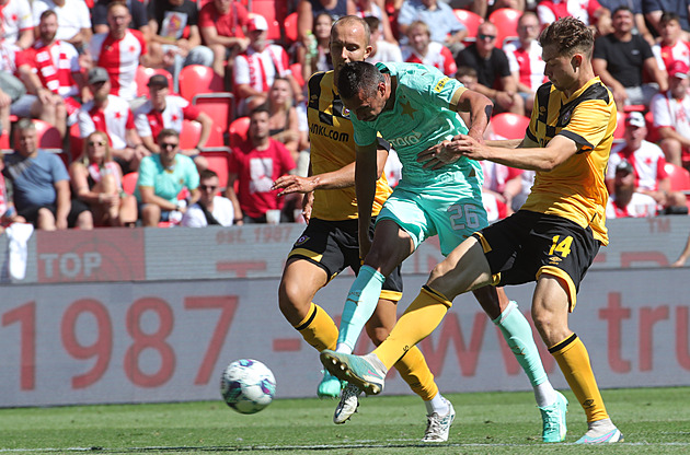 Slavia v generálce s Drážďany prohrávala, minutu před koncem srovnal Schranz