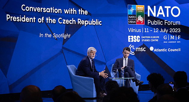 Ukrajina má šanci na územní zisky jen do konce roku, řekl Pavel na summitu NATO