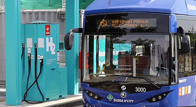 Do ulic Prahy vyráží první vodíkový autobus MHD, pojede na lince 170