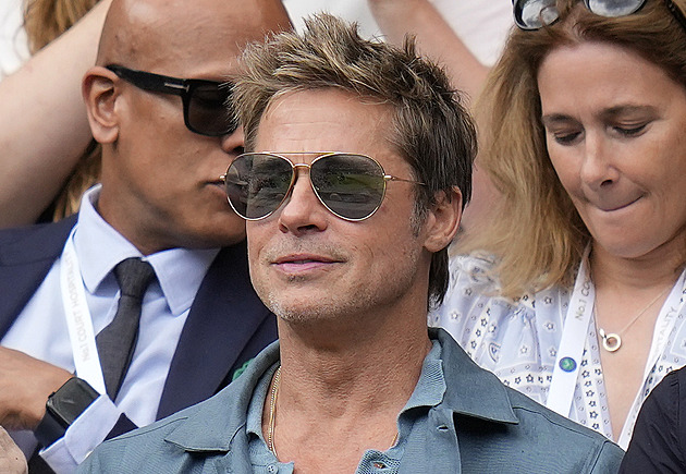 Brad Pitt slaví 60. Začínal jako reklamní kuře i řidič luxusní prostitutky