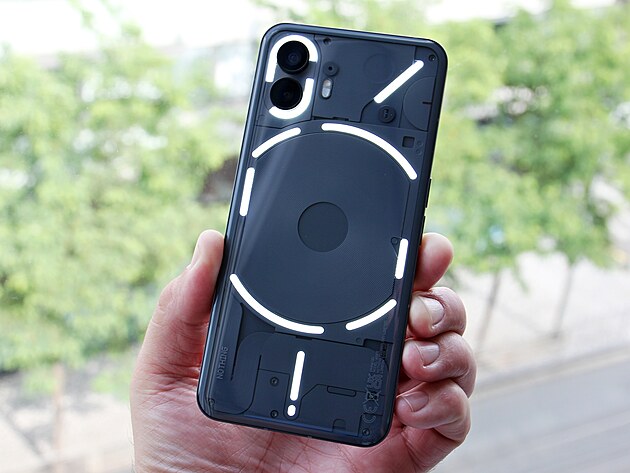 Nothing Phone (2)
