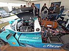 Závodní speciál z Le Mans upravený na vodíkový pohon na festivalu rychlosti v...