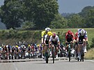 Sedmilenná skupina uprchlík v desáté etap Tour de France