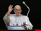 Pape Frantiek vede modlitbu na Svatopetrském námstí. (9. ervence 2023)