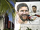 Nástnné malby, argentinské vlajky, ale jinak zatím Miami píjezdem Lionela...