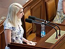 Poslankyn SPD Lucie afránková pi mimoádné schzi Snmovny 11. ervence 2023