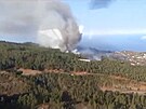Poár lesa na panlském ostrov La Palma podle úad pinutil k evakuaci...