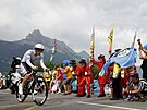 Tadej Pogaar bhem estnácté etapy Tour de France.
