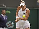 Markéta Vondrouová ve tvrtfinále Wimbledonu.