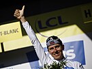 Tadej Pogaar v bílém dresu po patnácté etap Tour de France