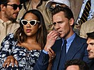 Zawe Ashtonová a Tom Hiddleston na finále muské dvouhry ve Wimbledonu (Londýn,...
