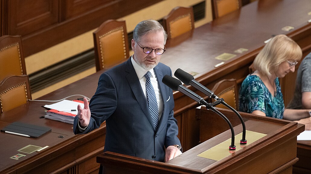 Premiér Petr Fiala pi obhajob vládního úsporného balíku