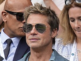 Brad Pitt na finále muské dvouhry ve Wimbledonu (Londýn, 16. ervence 2023)