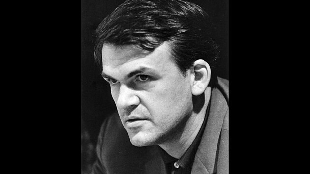 Milan Kundera na IV. sjezdu Svazu eskoslovenskch spisovatel. (1967)