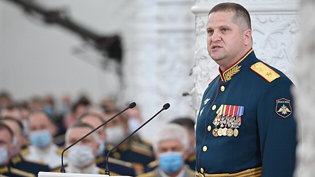 Zstupce velitele ruskho Jinho vojenskho okruhu generl Oleg Cokov zemel pi ukrajinskm deru. (28. ervna 2021