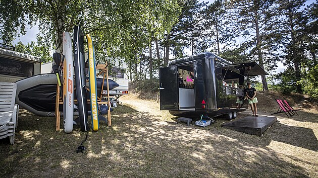 Kemp Popel�ky u p�ehrady Orl�k