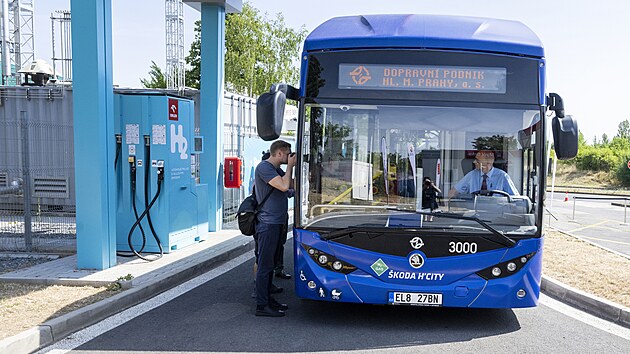 Vodkov autobus koda HCity cestujc v nsledujcch dvou letech poveze na lince slo 170 z Jinho Msta na Barrandov.