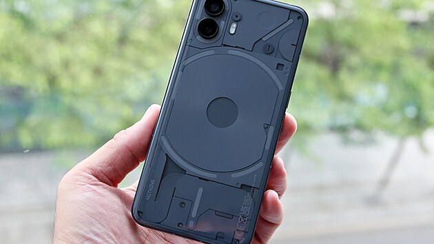 Nothing Phone (2)
