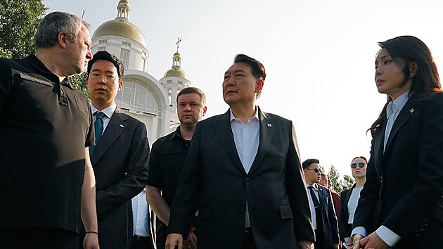 Jihokorejsk prezident Jun Sok-jol na sv prvn nvtv Ukrajiny. (15. ervence 2023)