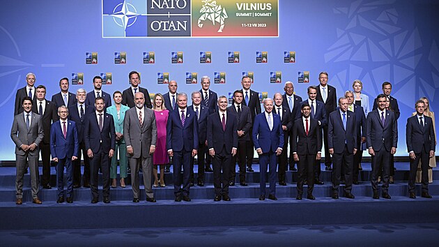 Spolen fotografie ldr lenskch zem Severoatlantick aliance na summitu NATO ve Vilniusu. (11. ervence 2023)