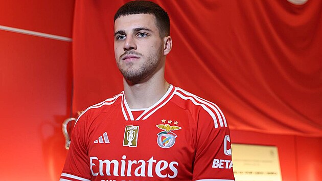 Jurásek ve Slavia mı? Trpišovský, birbirimize yardım edebileceğimize inanıyor. Transfer geliyor