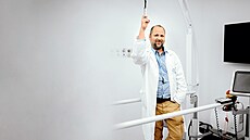 Spolupracuje na �ad� výzkum� týkajících se vztahu pohybového systému a poruch...