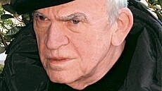Na snímku z 2. kvtna 2005 je eský spisovatel Milan Kundera ve panlském...