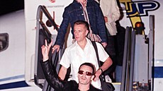 �lenové populární irské skupiny rockové skupiny U2 - v pop�edí Bono Vox, Larry...