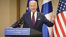 Americký prezident Joe Biden hovoí bhem spolené tiskové konference s finským...
