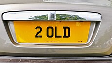 Registra�ní zna�ka na p�ání na voze zna�ky Rolls-Royce (1. �ervence 2023)