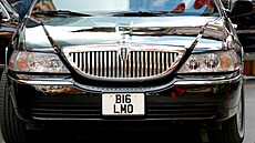 Velká limuzína. Registraní znaka na pání na limuzín Lincoln. (7. února 2019)