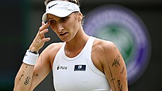 Markéta Vondrouová ve tvrtfinále Wimbledonu.