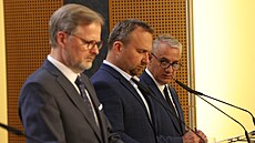 Premiér Petr Fiala, ministr práce a sociálních vcí Marian Jureka a pedseda...
