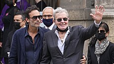 Anthony Delon a Alain Delon na pohřbu Jean-Paul Belmonda (Paříž, 10. září 2021)