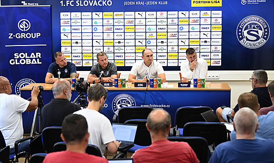 Tisková konference Slovácka ped novou fotbalovou sezonou.