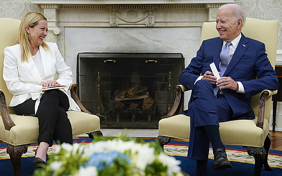 Americký prezident Joe Biden pivítal italskou premiérku Giorgii Meloniovou v...