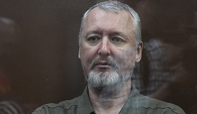 Girkin z vězení žádá o vyslání na frontu, chce zase velet na Donbasu
