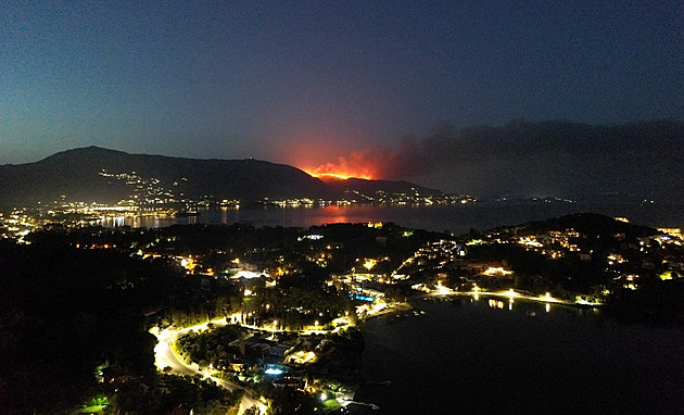 Naštěstí tu tolik nefouká, říká Češka žijící na Korfu. Řecko to zvládá, uklidňuje