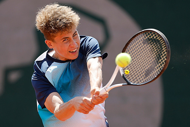Talentovaní čeští tenisté míří na kurty pod zámkem. Začíná Pardubická juniorka