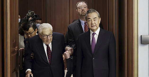 Zemřel Henri Kissinger. K držiteli Nobelovy ceny si chodilo pro radu deset amerických prezidentů