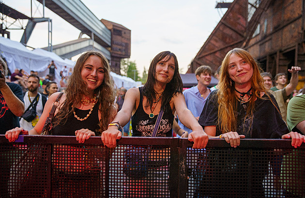 Průvodce Colours of Ostrava 2025: program, hvězdy, cena vstupenek, parkování