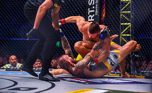 Vémola si tréninky zpestřil dětskou oslavou: Ach jo, všude jídlo a já nesmím