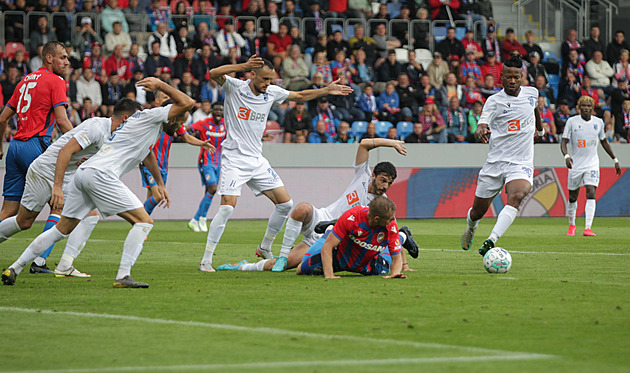 Drita - Plzeň 1:2, ve čtyřiadvacáté minutě nastavení rozhodl o postupu Jirka z penalty