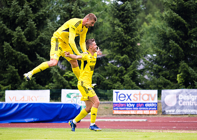 Posila ze Slavie skolila Spartu B. Dukla zahájila sezonu výhrou 4:1