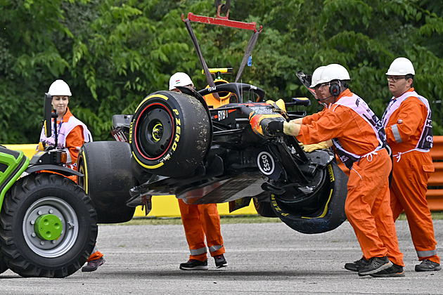 Verstappenovi a Red Bullu tréninky v Maďarsku nevyšly, nejrychlejší byl Leclerc