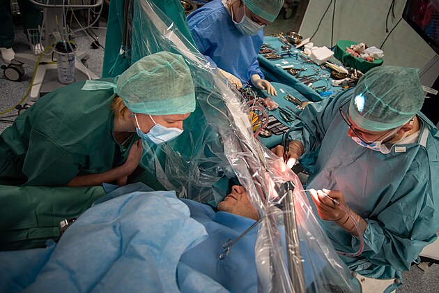 Lékai olomoucké fakultní nemocnice sedmým rokem provádjí takzvané awake...