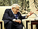 Bývalý americký ministr zahraničí Henry Kissinger hovoří během setkání s...